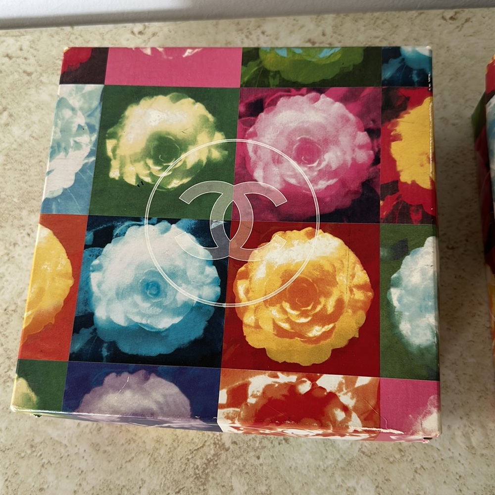 Chanel Boxes - Picture 3 of 5